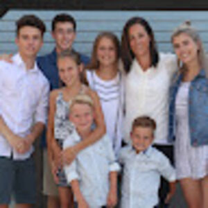 Meet your Posher, Carolyn